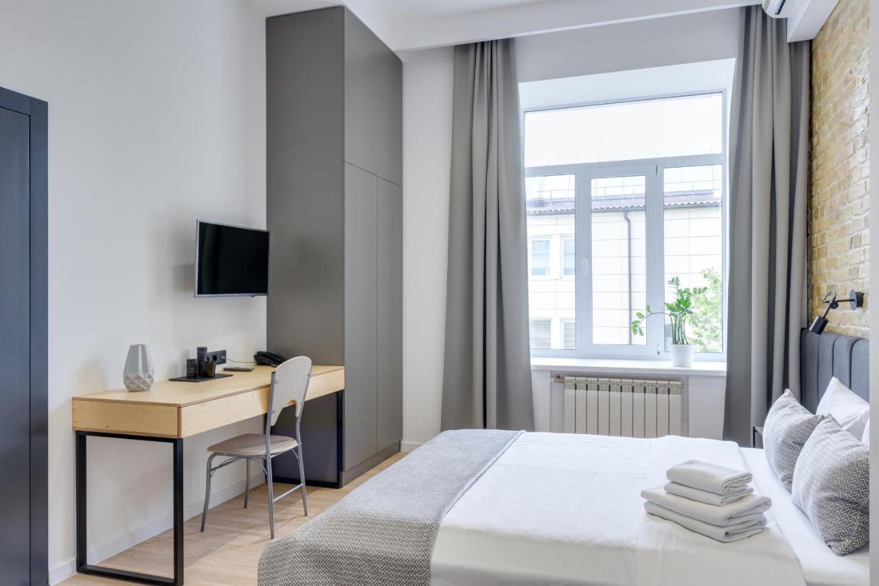 Centrooms Kropivnizkogo Mini-Hotel Kyiv Exterior photo