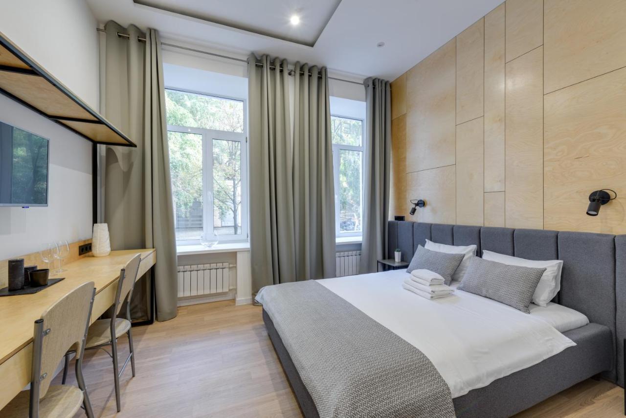 Centrooms Kropivnizkogo Mini-Hotel Kyiv Exterior photo
