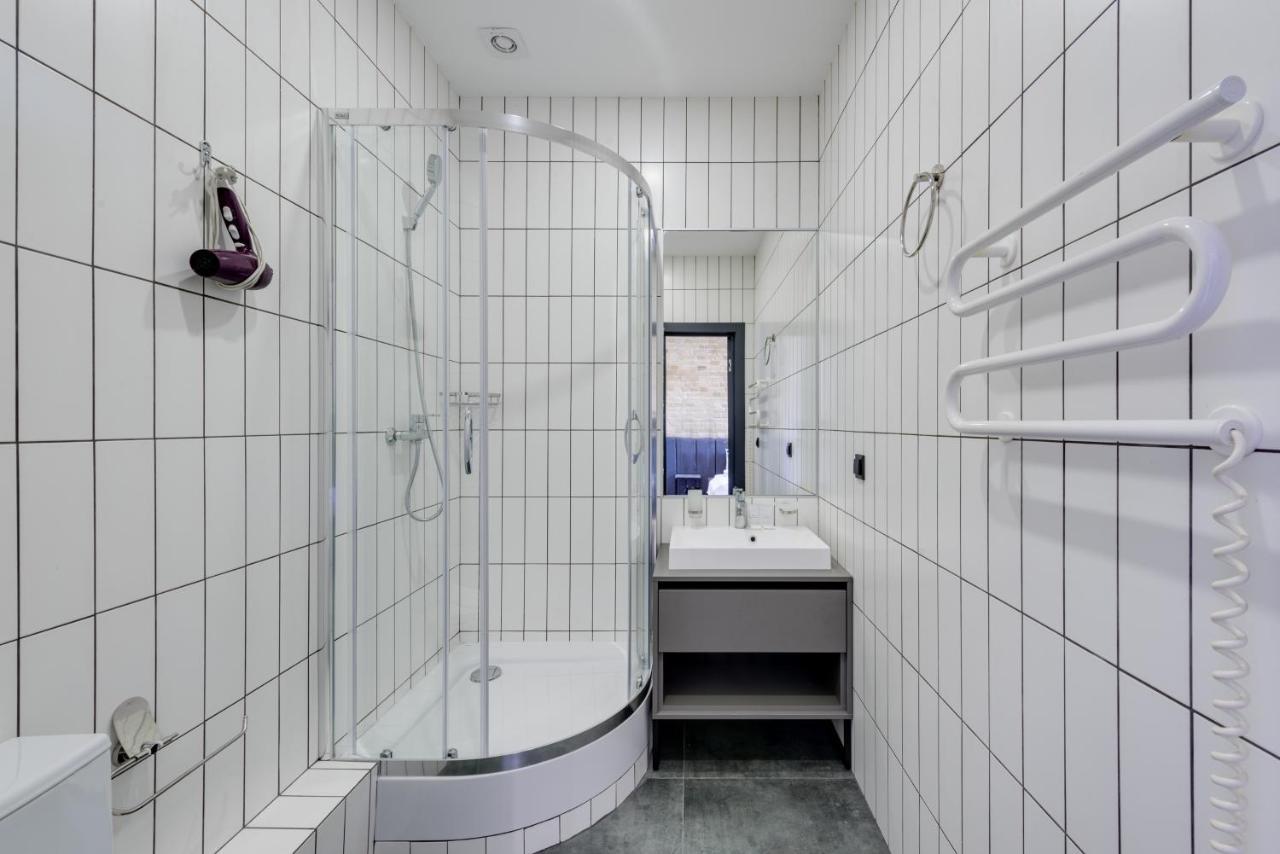 Centrooms Kropivnizkogo Mini-Hotel Kyiv Exterior photo